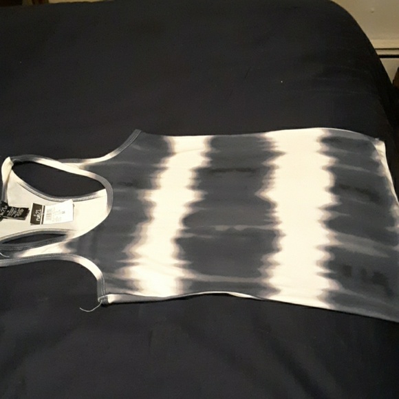 ❤Tank top❤ - Picture 4 of 4